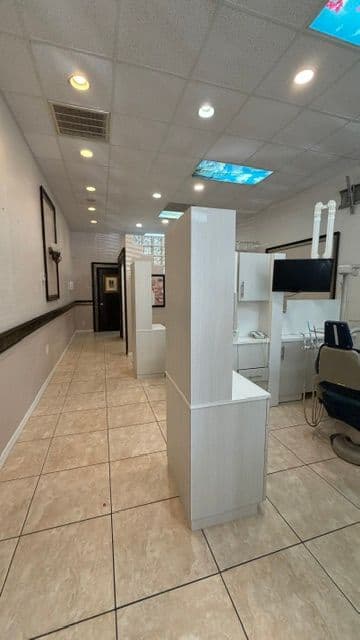 Dental Office — medical space — thumbnail 9