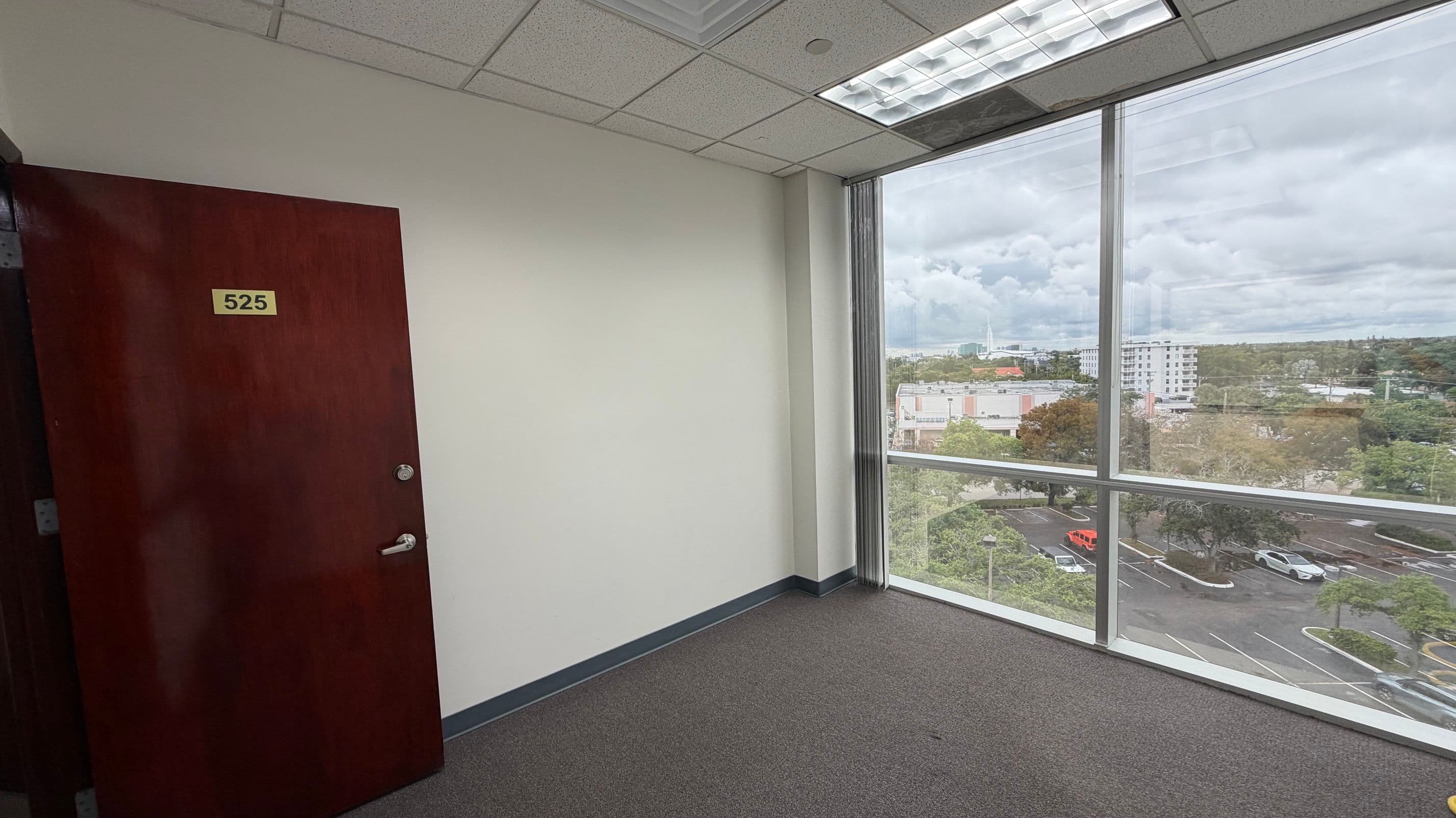 Unit 525 — office space — thumbnail 2