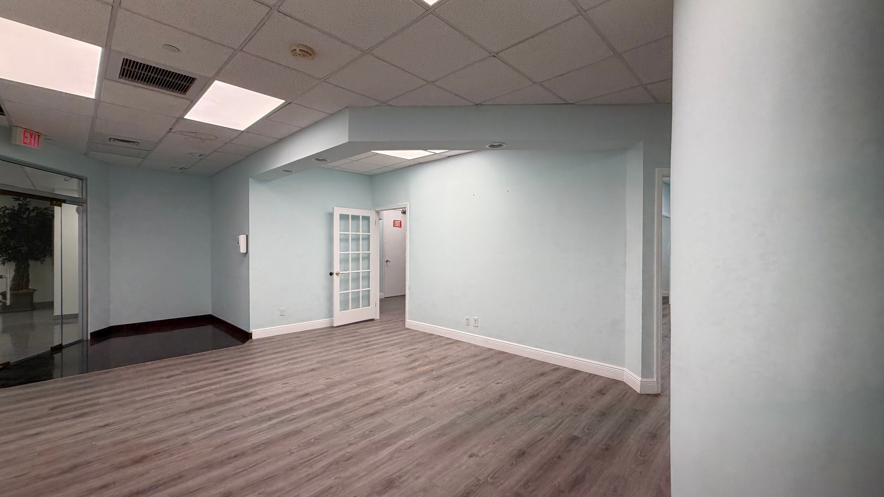 Unit 200, office space, photo 3