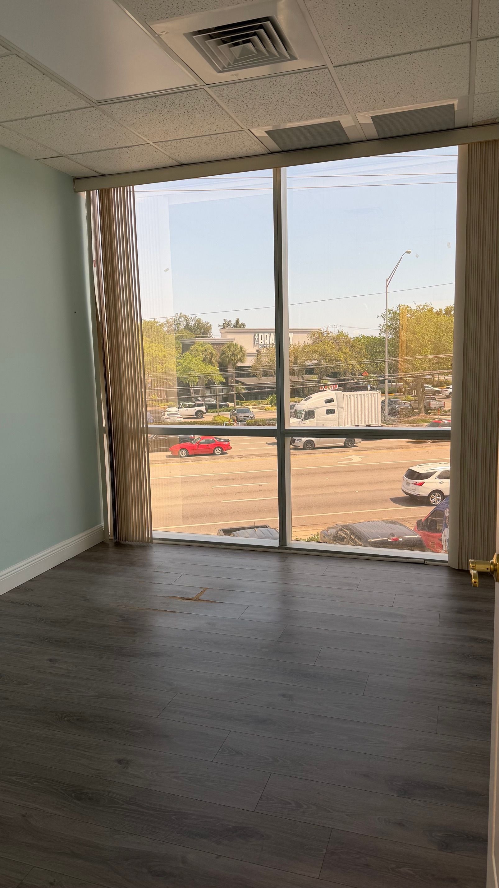 Unit 200, office space, photo 7