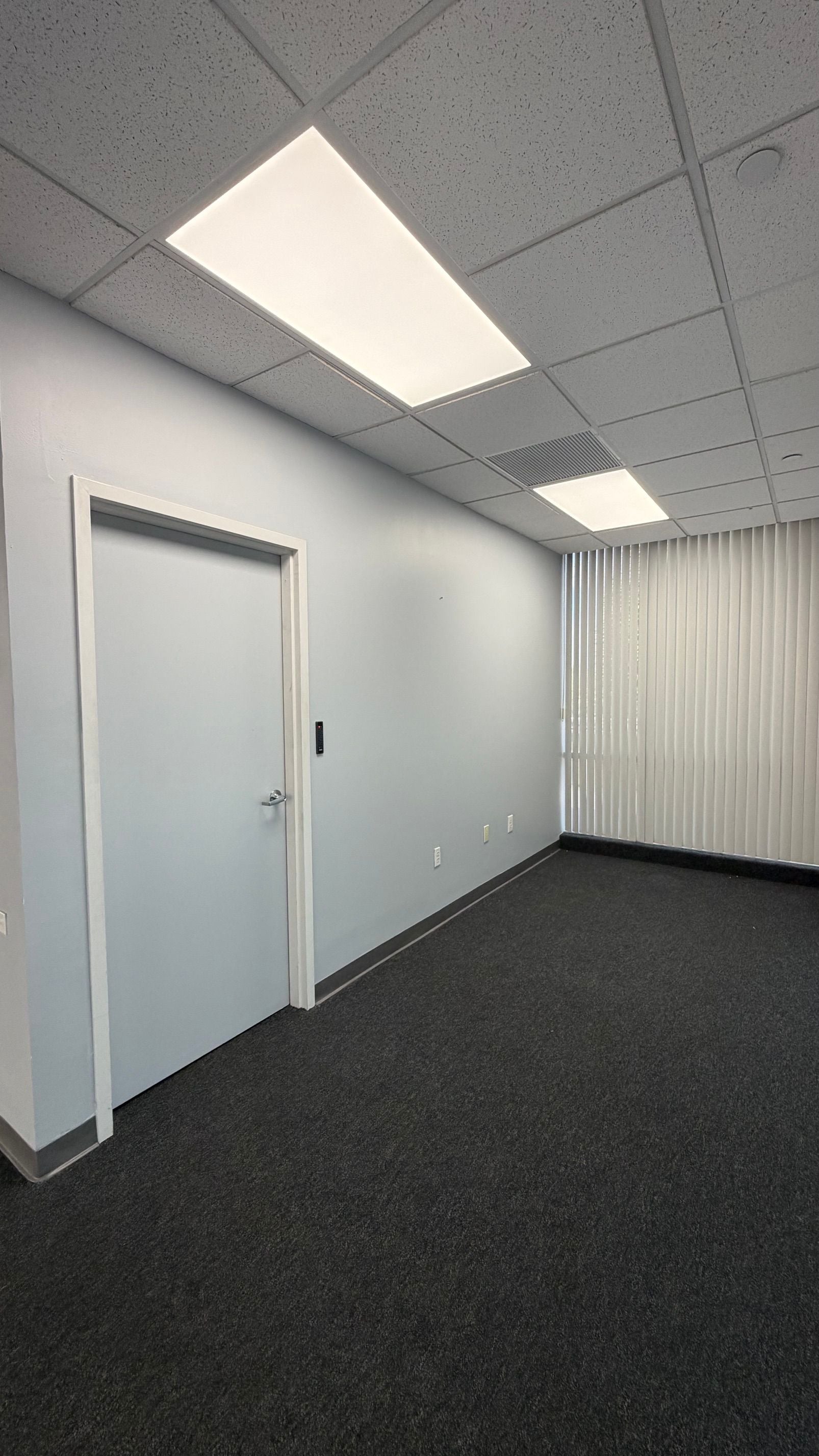 Unit 203, office space, photo 4